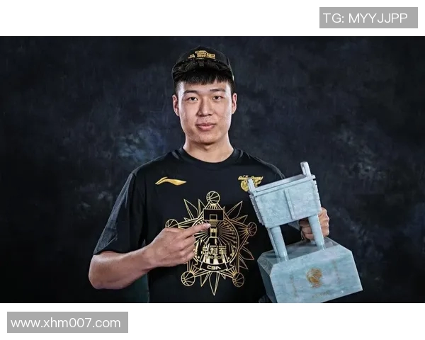 新疆队签约姚明儿子姚皓舟，备战新赛季备受关注