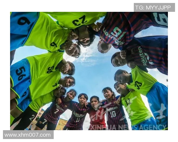 李强的足球人生：从青涩少年到职业球员的深度对话与成长历程