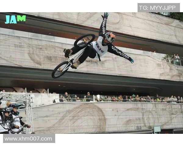 深圳极限运动队的奋斗历程与激情瞬间全景纪实 深圳极限运动队的奋斗历程与激情瞬间全景纪实